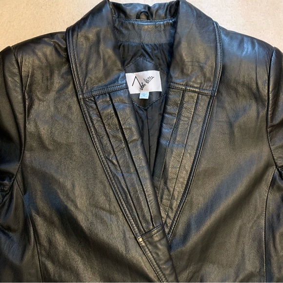 John Weitz Vintage Leather Trench Coat size Medium - Picture 4 of 10